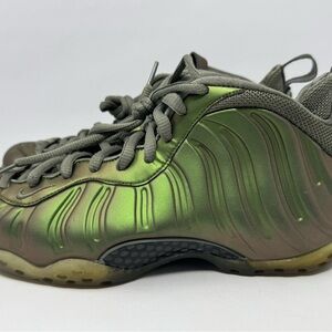 Nike Air Foamposite One Iridescent Green AA3963-001 Women's Size 8